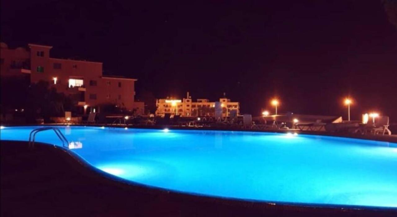 H&O Best Apt In Paphos! Экстерьер фото