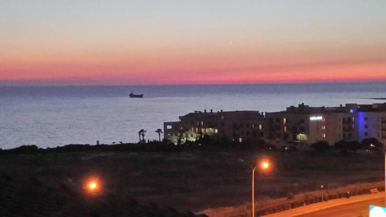 H&O Best Apt In Paphos! Экстерьер фото