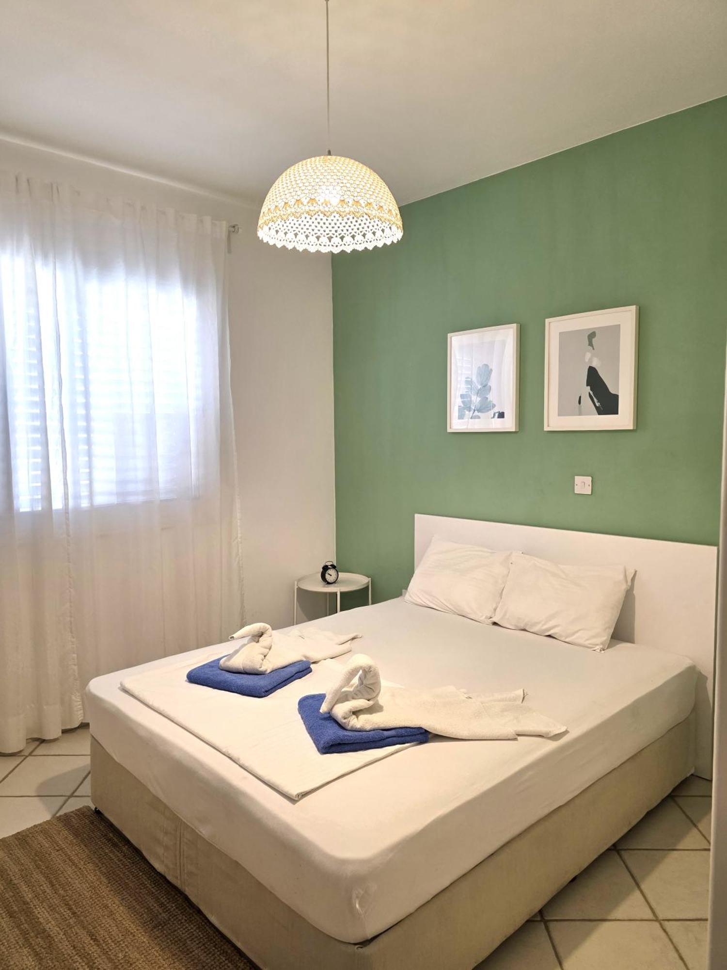 H&O Best Apt In Paphos! Экстерьер фото