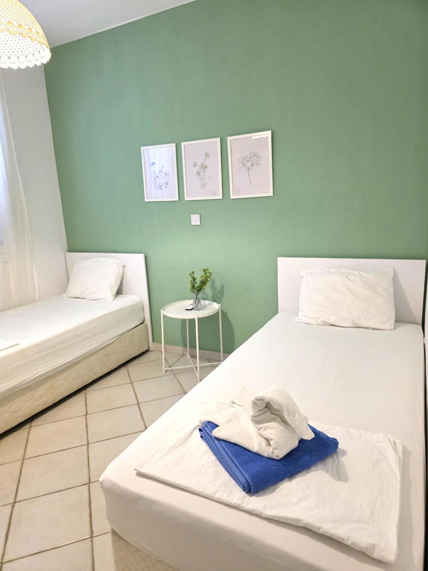 H&O Best Apt In Paphos! Экстерьер фото