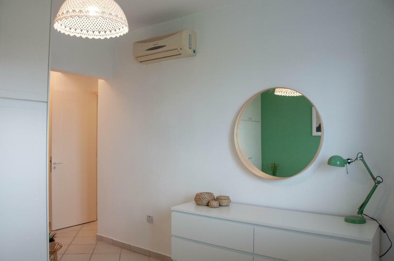 H&O Best Apt In Paphos! Экстерьер фото